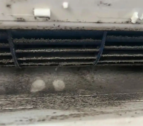 渭南空调吹的风有股烧焦味是怎么回事